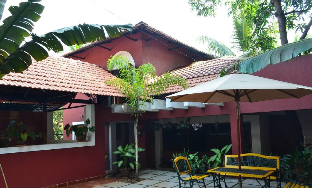 Casa Tropicana - Hotel & Homestays Panaji Exterior foto