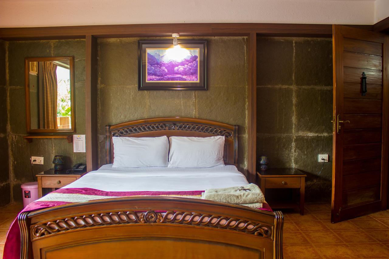 Casa Tropicana - Hotel & Homestays Panaji Exterior foto